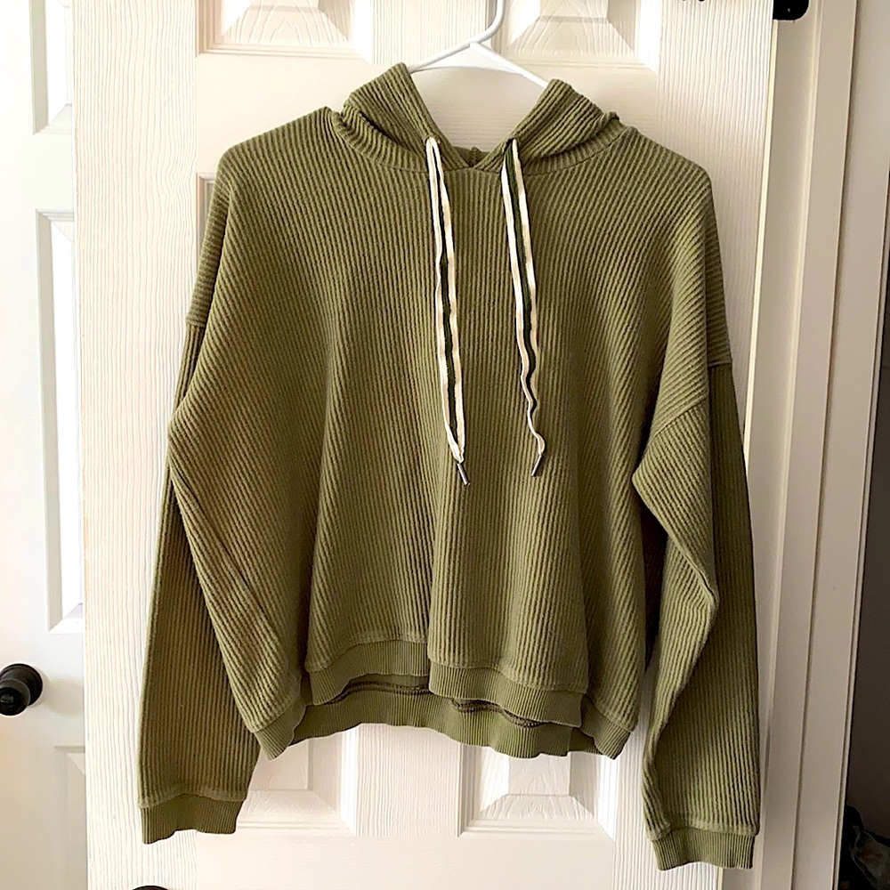 •Green •Aerie •Sweatshirt